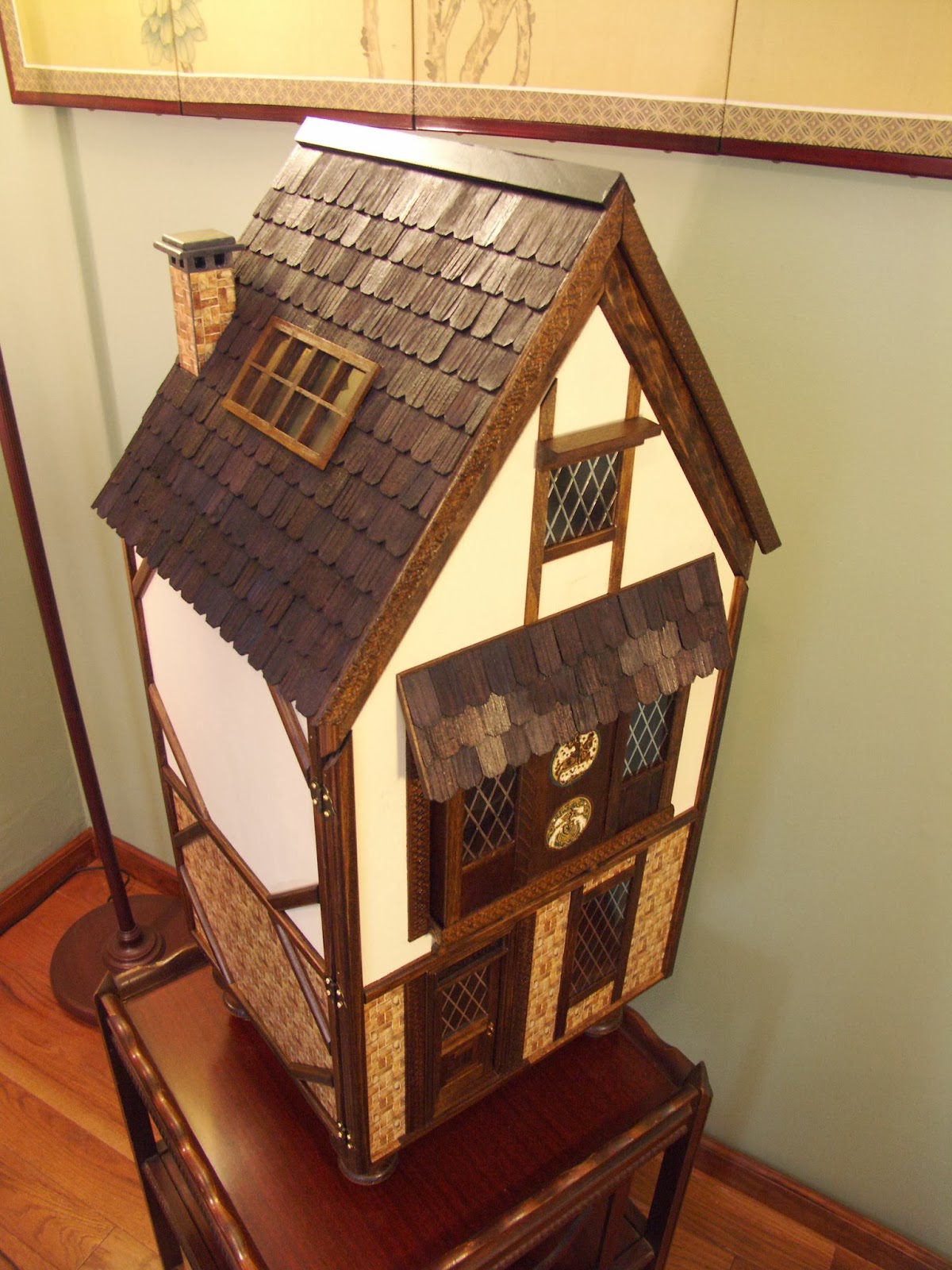 Happy Little Worlds Retrofit the Kit Tudor Dollhouse Part 12 FINISHED