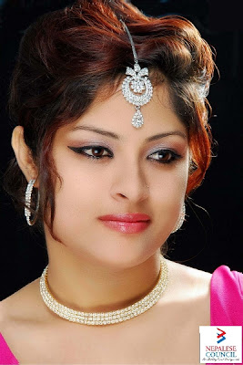 Missosology Nepal: Gareema Pandey to Miss India Worldwide 2013