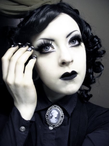 makeup goth gothic halloween easy lolita hair dark victorian looks eye steampunk lipstick beauty eyeliner liner contacts fx neo doll