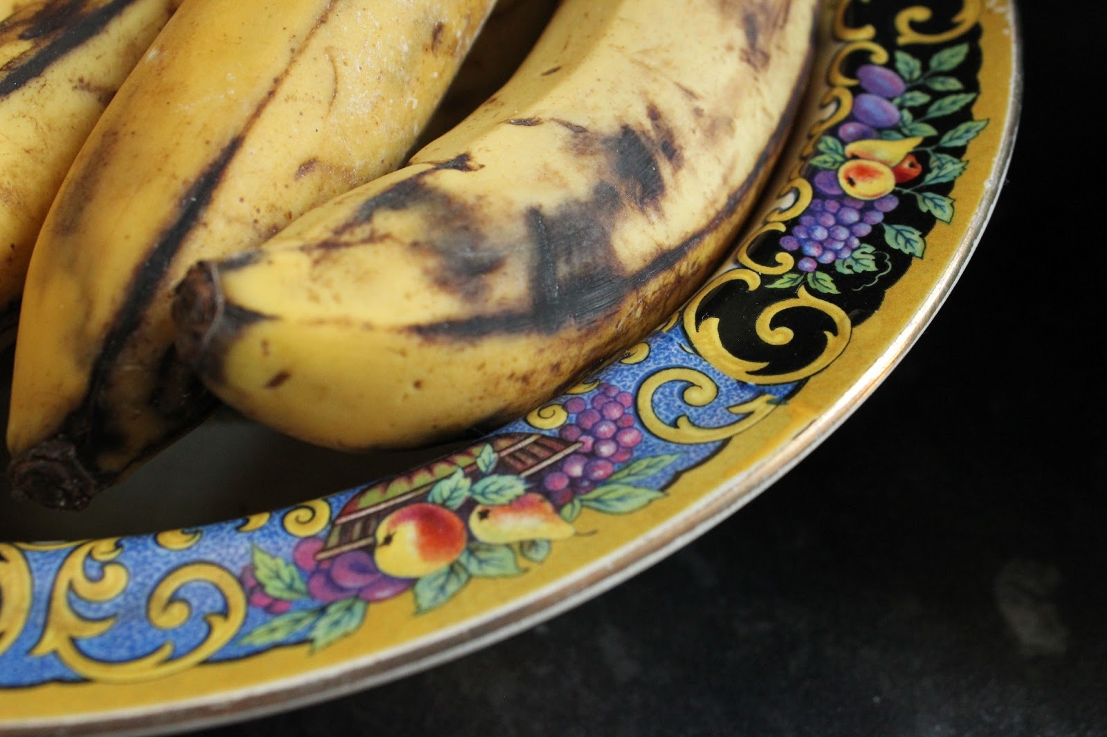 Afternibbin knick knacks