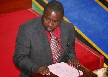 Joseph Mbilinyi 'Sugu' Amlipua Zitto Kabwe