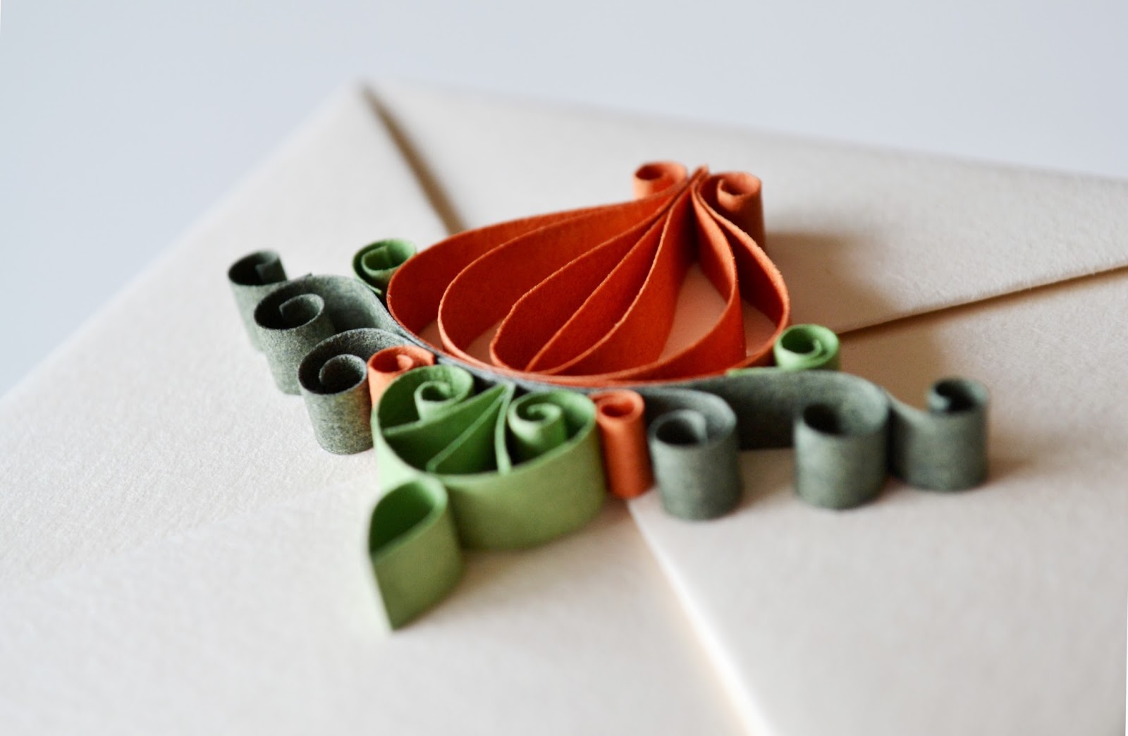 Kağıtla küçük şeyler Handmade Gift Boxes with Quilling Ornaments