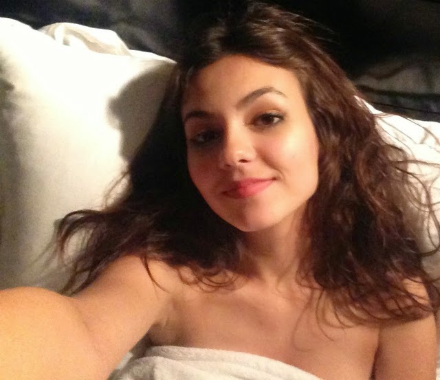 Victoria Justice en topless Victoria Justice en topless