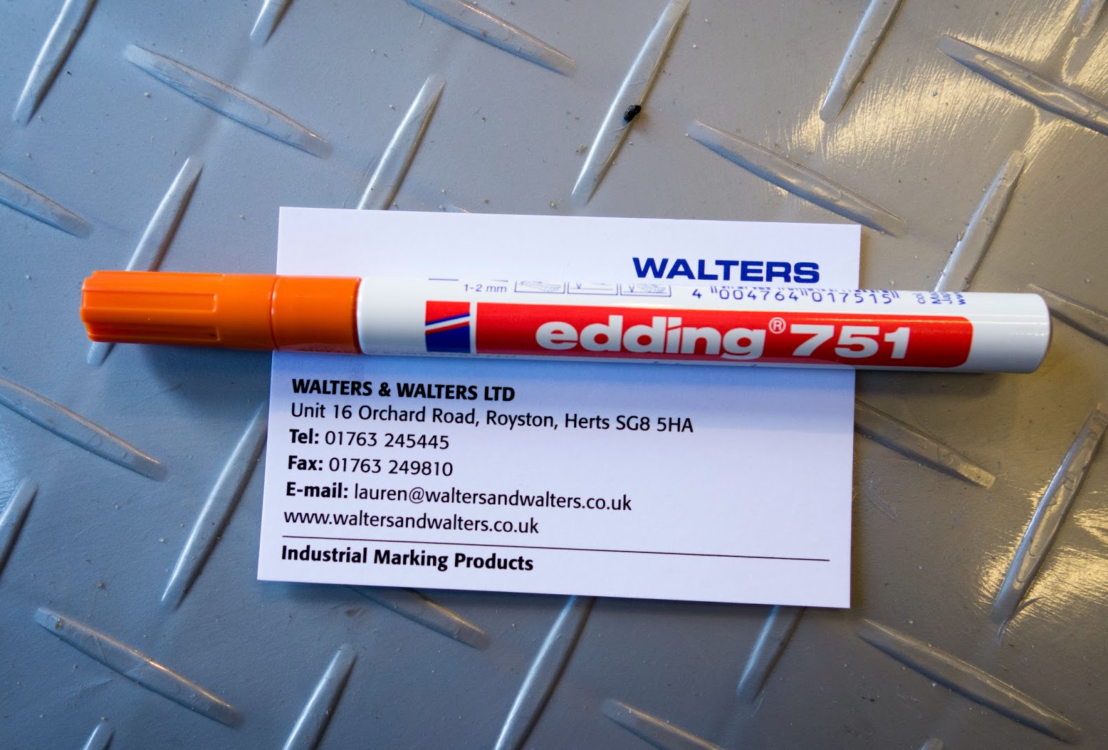 I ordered myself this paint marker (the same orange as the stripe) to mark the torqued bolts and nuts.  They come in loads of colours, and are available from http://www.waltersandwalters.co.uk