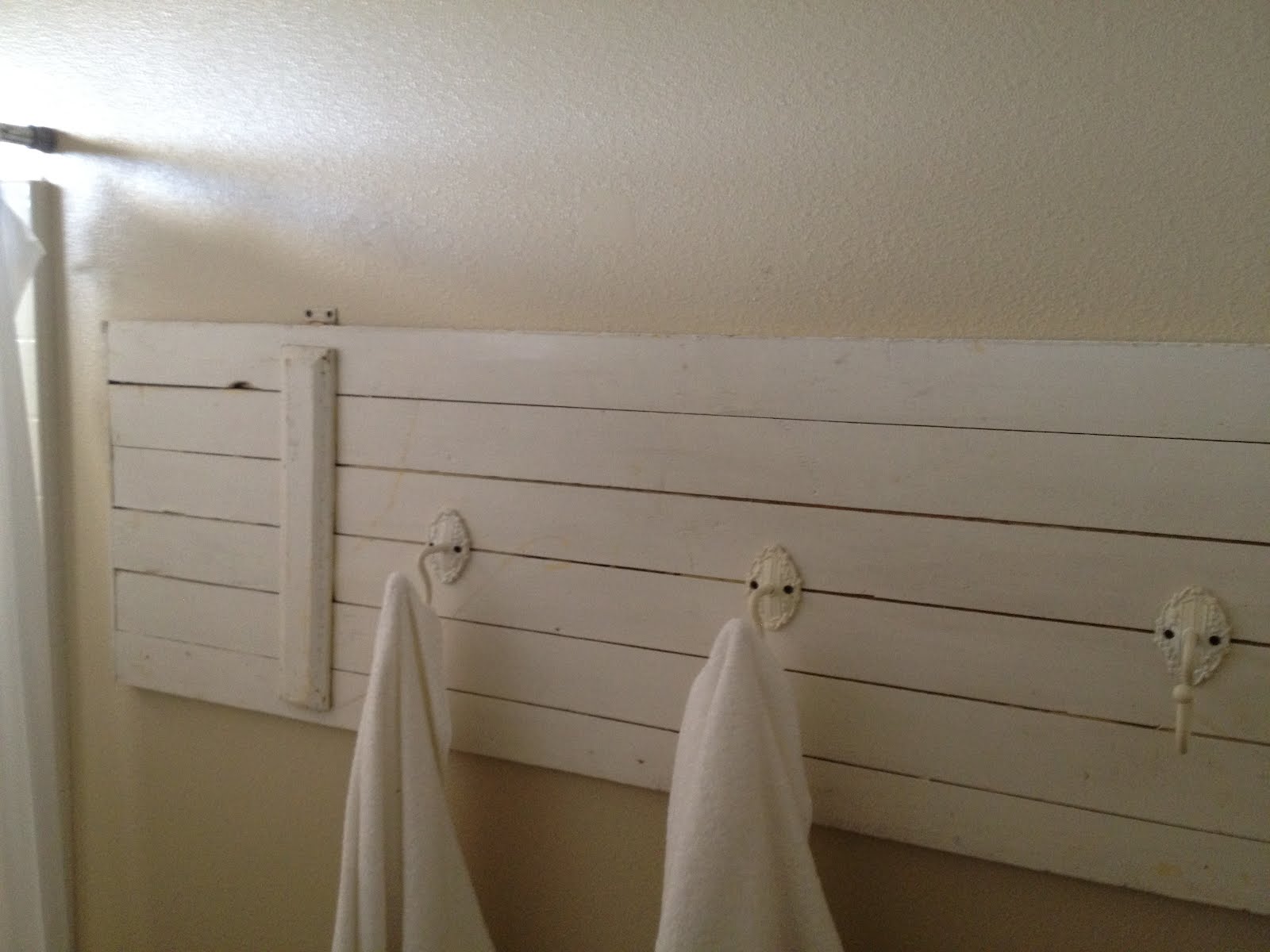 Garage Sales R Us DIY Towel Rack