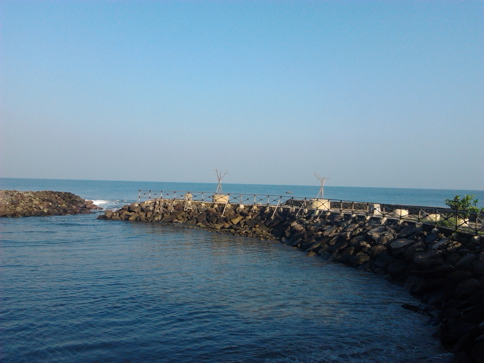 Indahnya Pantai Anyer ~ fianda_ambri