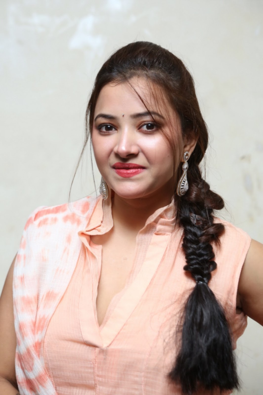 Swetha Basu Prasad Latest Photo Gallery