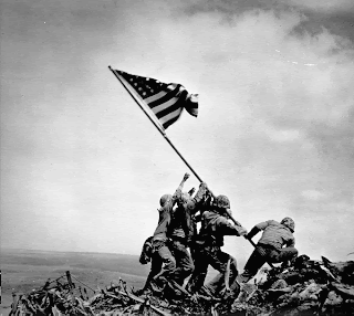 http://4.bp.blogspot.com/-C7e429w9QcQ/TaCA7UPo7KI/AAAAAAAAADs/5XKbmj7hCGw/s320/IwoJima.gif