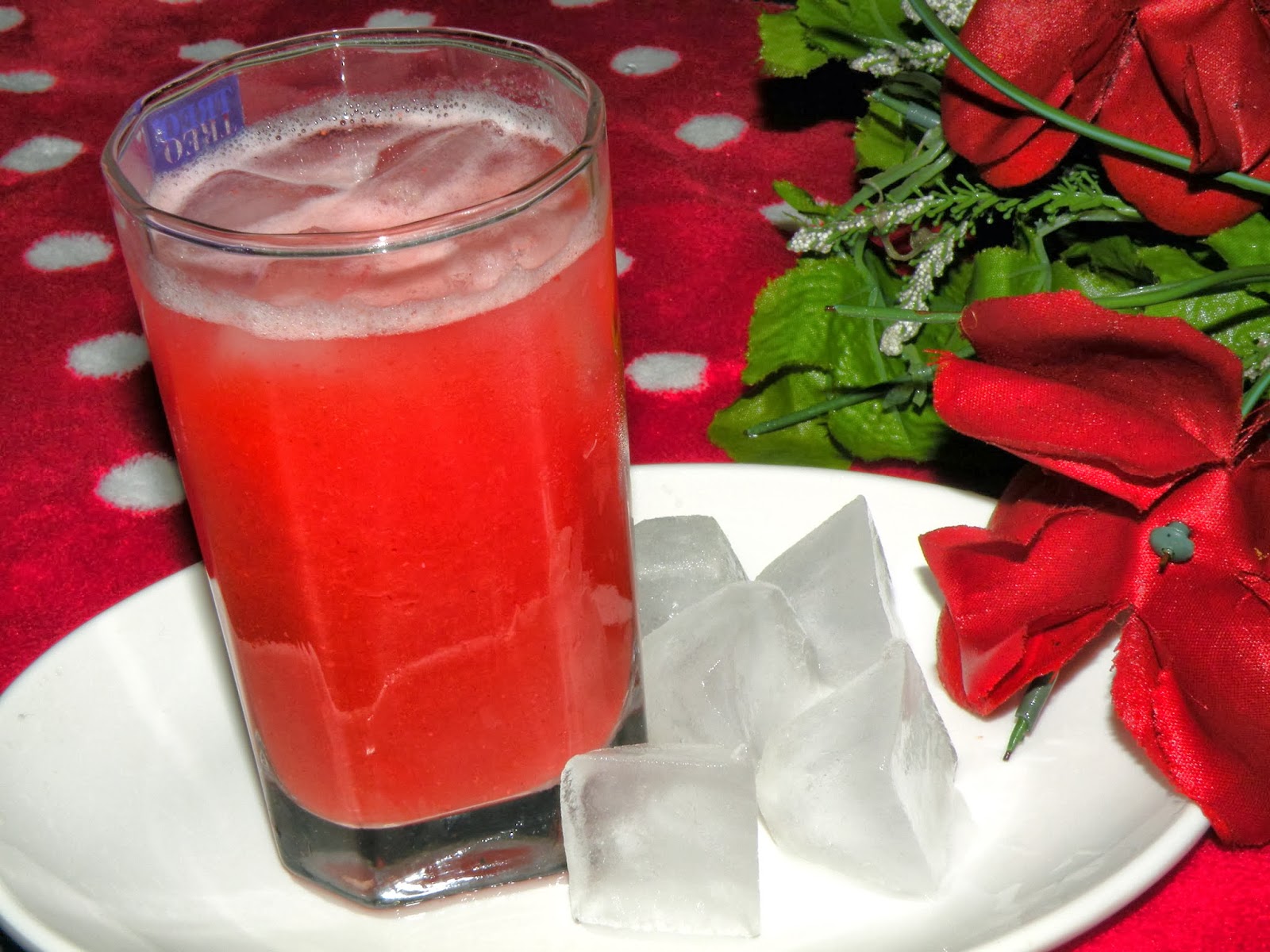 Full Scoops Strawberry Juice Recipe