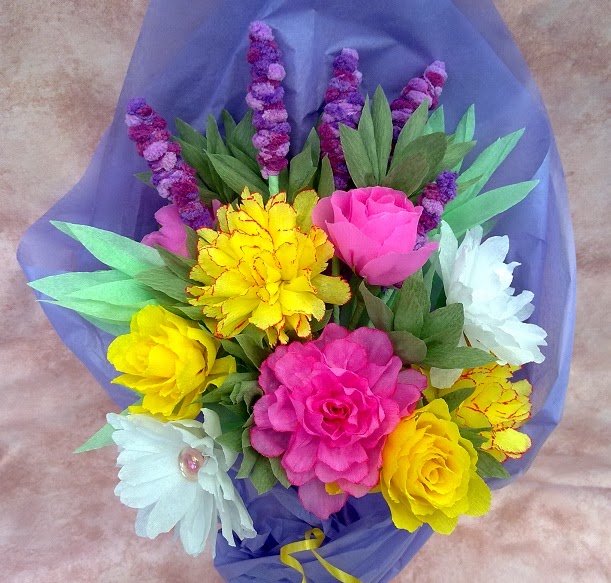 Crafty little Beanut! Crepe paper bouquet (pink and yellow)