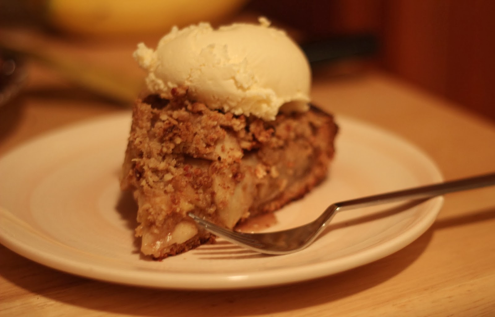 The Kitchen Holiday: Gluten Free Apple Crumb Pie
