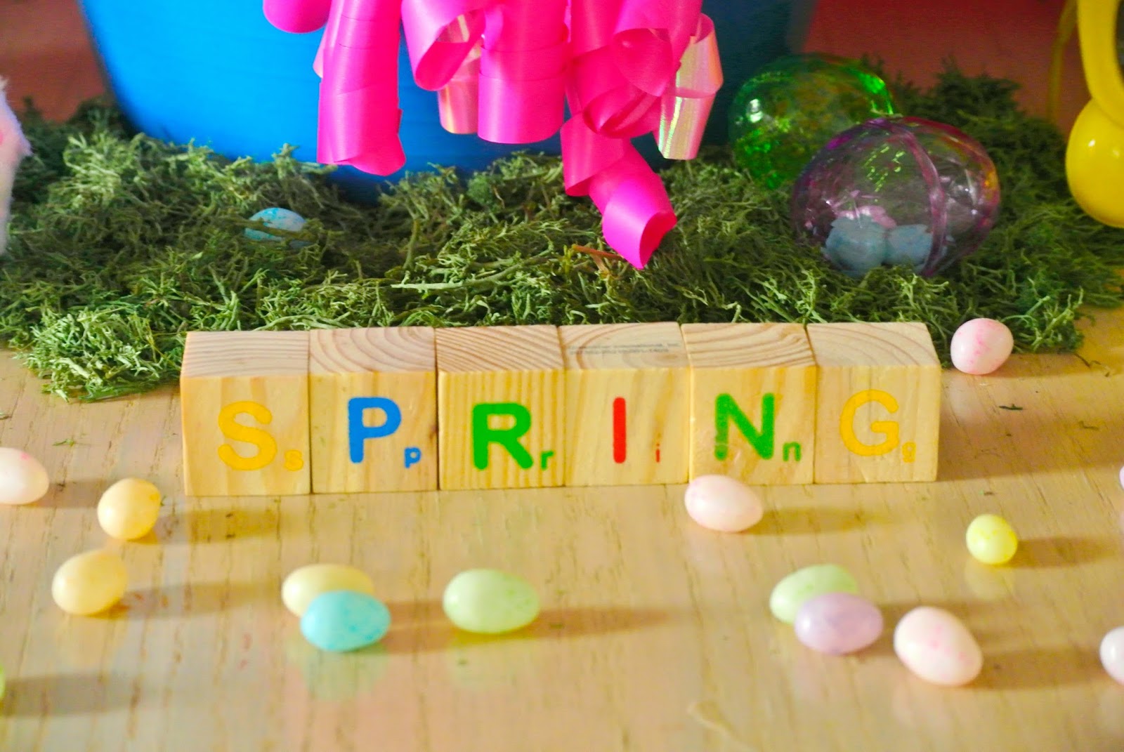 Easter and Spring Crafts {Dollar Tree Giveaway} Spring table, Spring decor