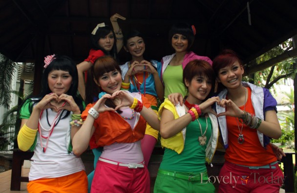 SUPER GIRLIES