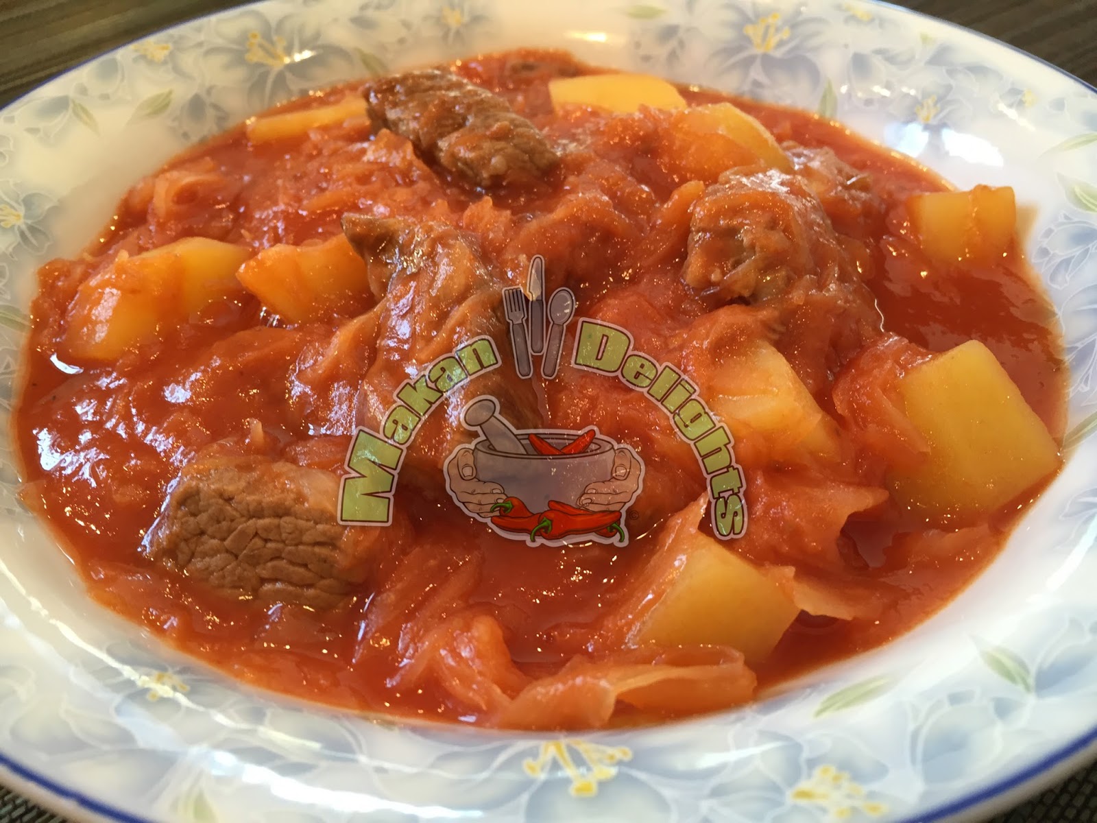 Makan Delights BeefSauerkrautGulasch