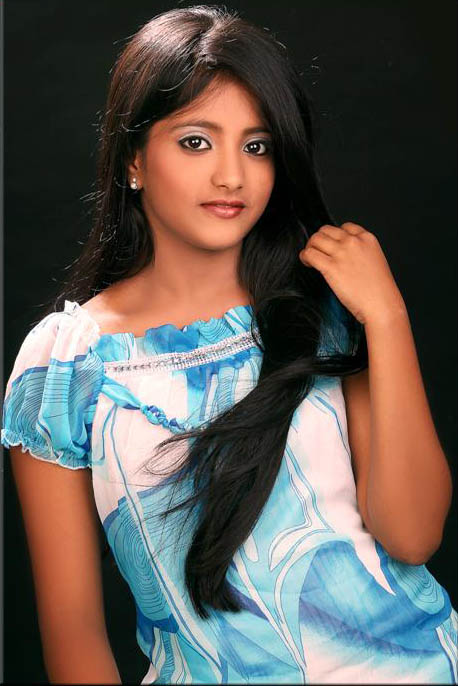 براتشي مسلسل ملكة جانسي ashnoor
