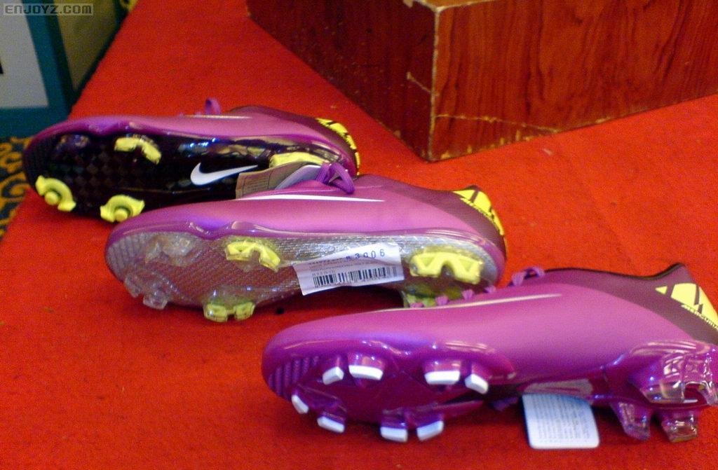 chimpunes nike mercurial vapor superfly