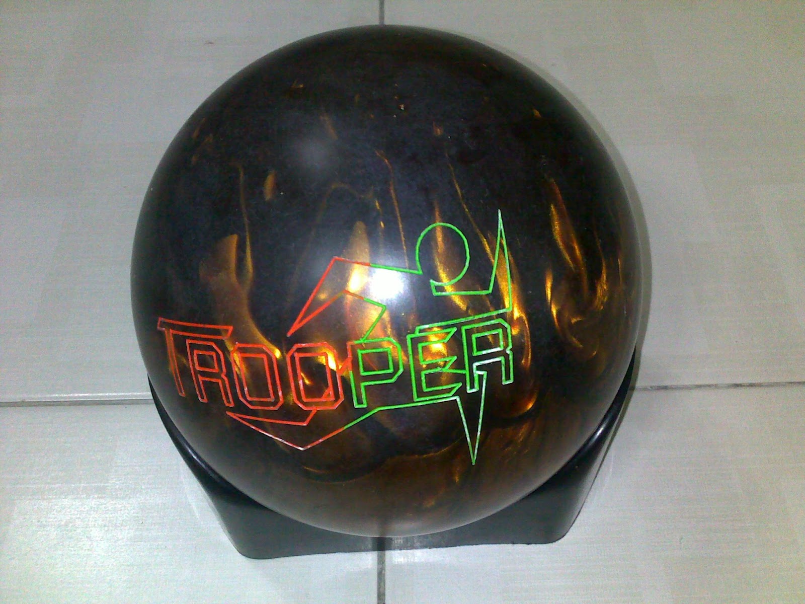 KEDAI BOWLING ONLINE URETHANE BOWLING BALL COLUMBIA300 TROOPER 10 LBS