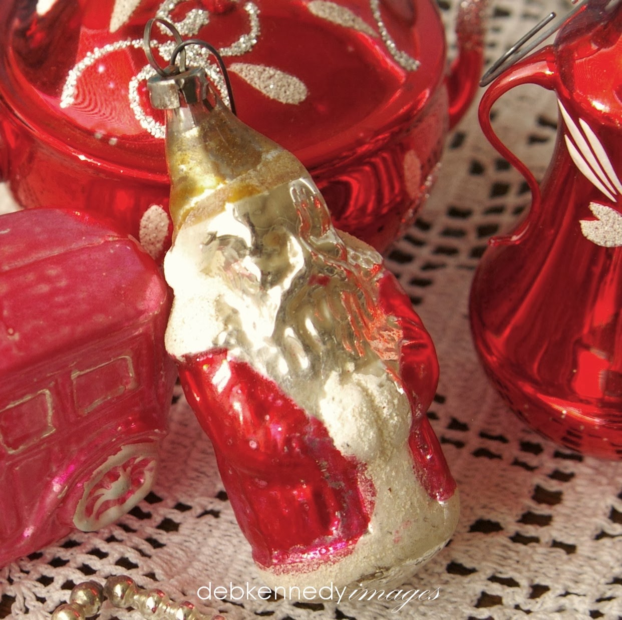 Debi Ward Kennedy Design Blog Deb's Top 10 Ornament DisPLAY Ideas