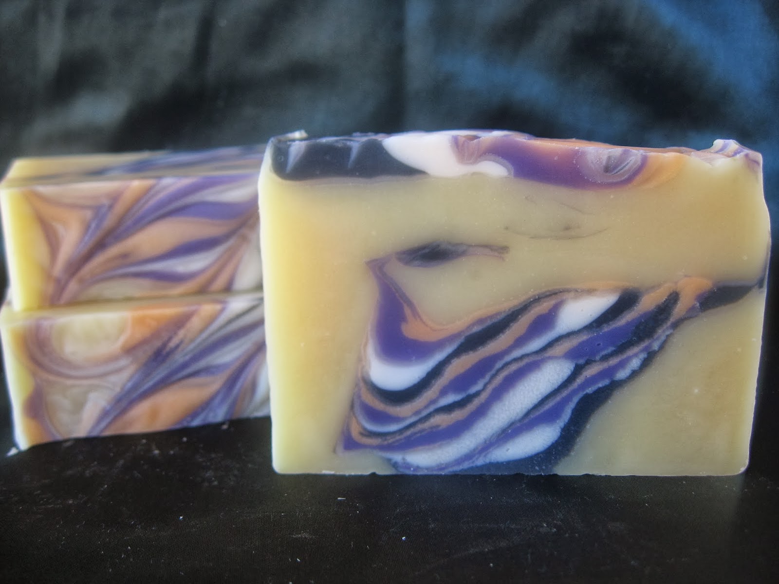 The Soap Boxx Dandelion Zebra Swirl Soap Challenge