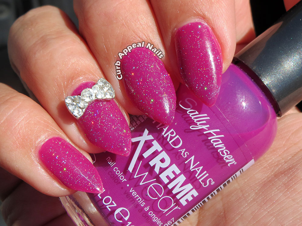 Pinknails And Green Ring Finger Pink And Green Pinknails And Green Ring Finger Pink And Green