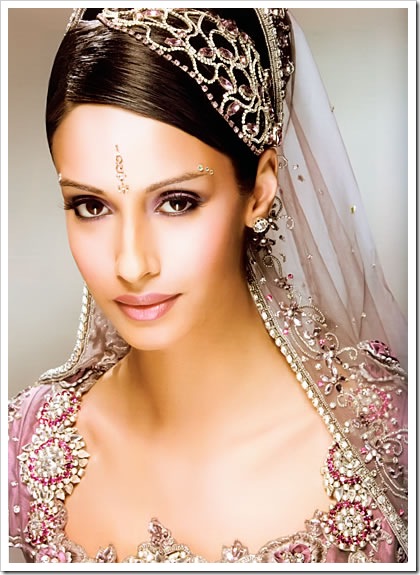 Bridal Makeup purple indian makeup tips. Bridal Makeup purple