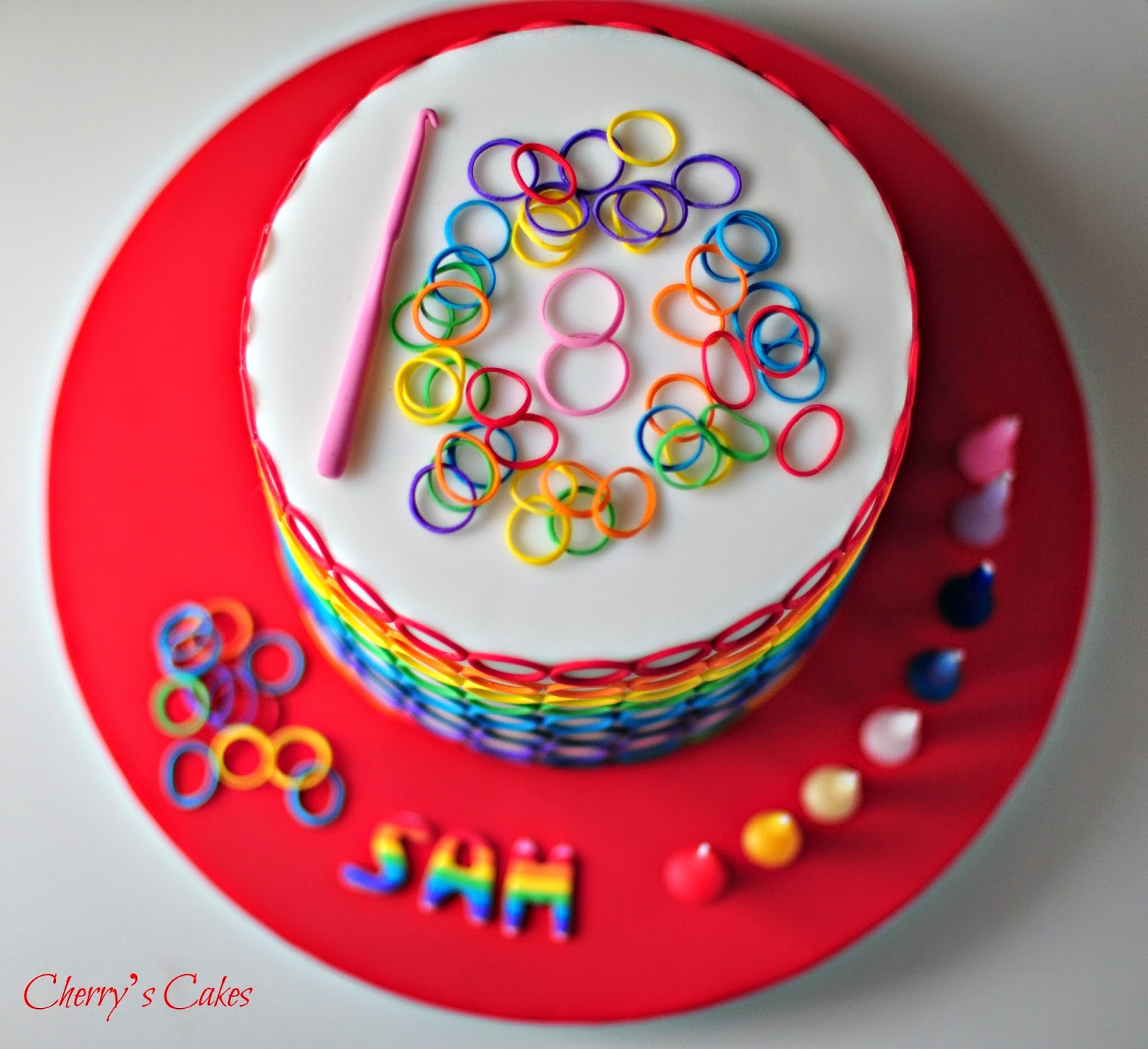 Cherry's Cakes Loom Bands