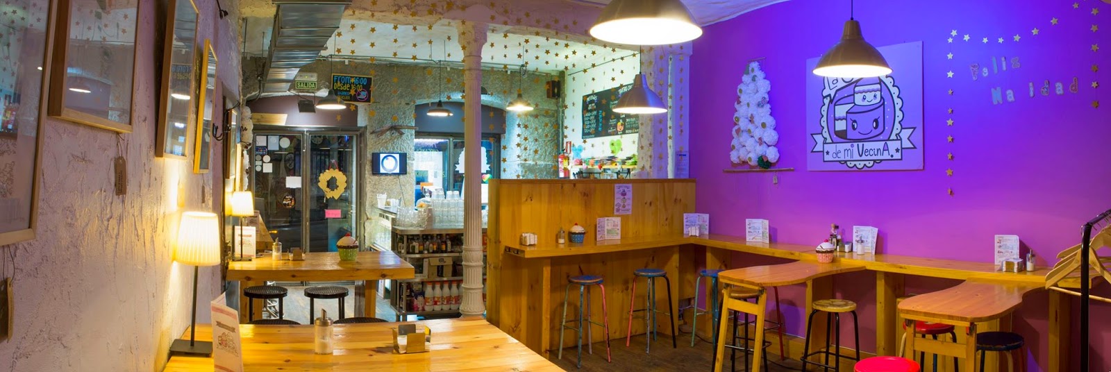 Cogí la imagen de su página de facebook para que podáis ver lo cuqui que es la cafeteria