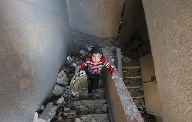 [صور] غزة تحت النار Gaza+Under+Fire+%2832%29