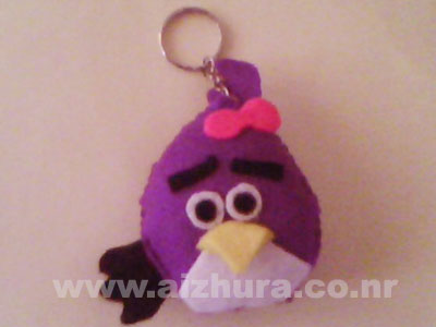 gantungan kunci angry bird bahan dari kain flanel tampak lucu dan