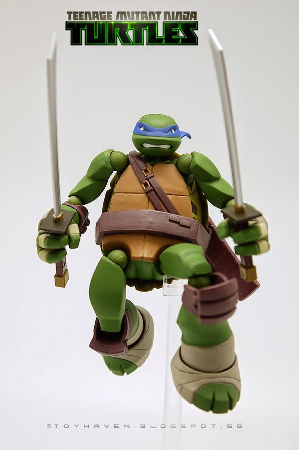 Revoltech Teenage Mutant Ninja Turtles LEONARDO Action Figure Kaiyodo NEW 