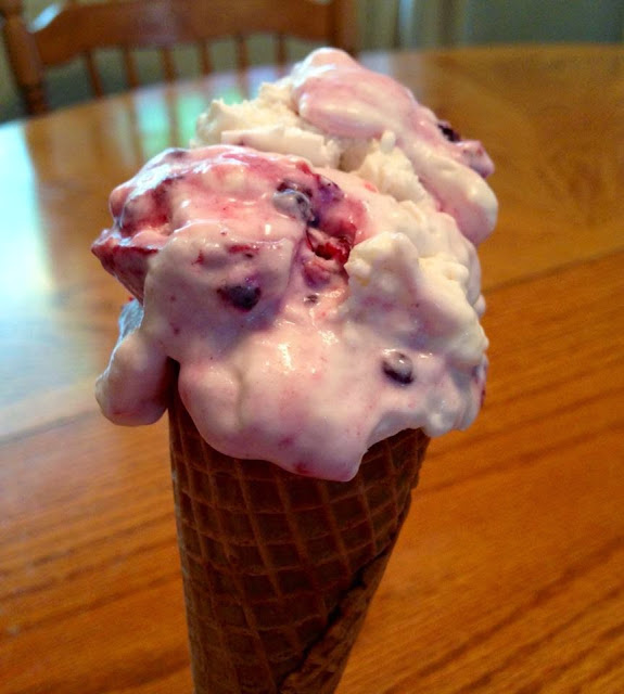 The Comforting Vegan Vegan MixedBerry Cheesecake Ice Cream