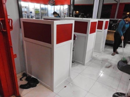 Meja Sekat Untuk Warnet - Semarang