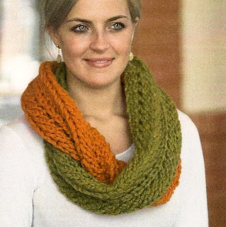 Infinity cowl tube scarf free pattern.