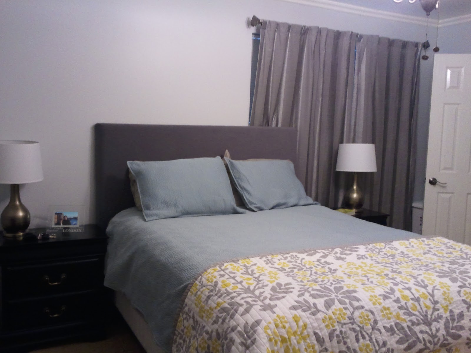 cardigan junkie My DIY Weekend The Upholstered Headboard