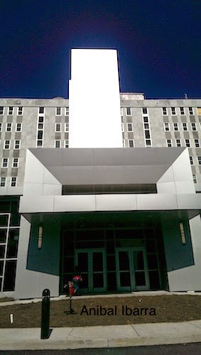 New entrance to the Municipal Building with no automatic door for people in wheelchair.