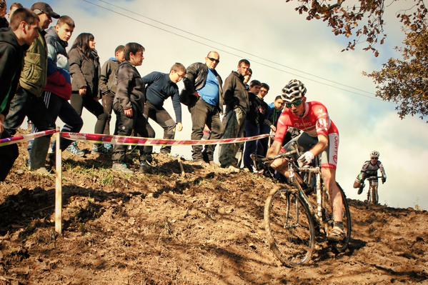 FOTO CICLOCROSS OÑATI http://4.bp.blogspot.com/-CLo9Gb7WFww/VnhQfcNBvCI/AAAAAAAAJuY/u2yhZYOO9So/s1600/O%25C3%2591ATI.jpg
