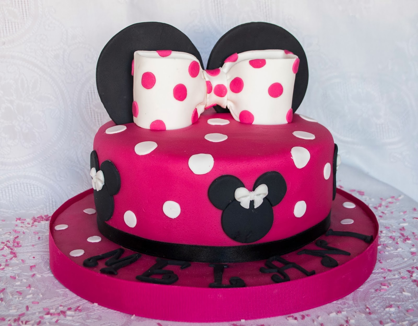 Pasteles de Minnie Mouse fucsia - Imagui