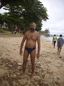 A sea swim outside Galle Fort on the beach.(Sunday 28-10-2012)