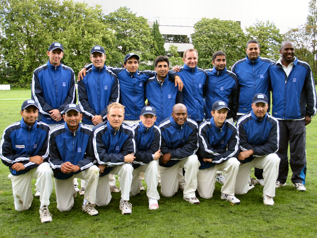 http://4.bp.blogspot.com/-CMnP1RkSJRE/Ti3YPrzoQXI/AAAAAAAAOLg/hM3bdK0JHXQ/s1600/Netherlands-cricket-team.jpg