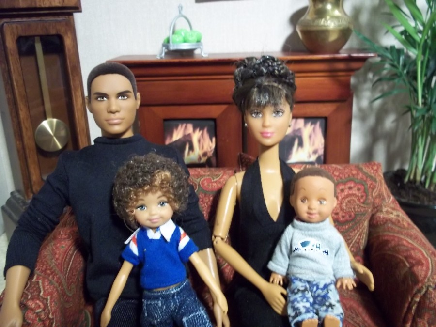 Fashion Dolls at Van's Doll Treasures: PLL and Their Dolls