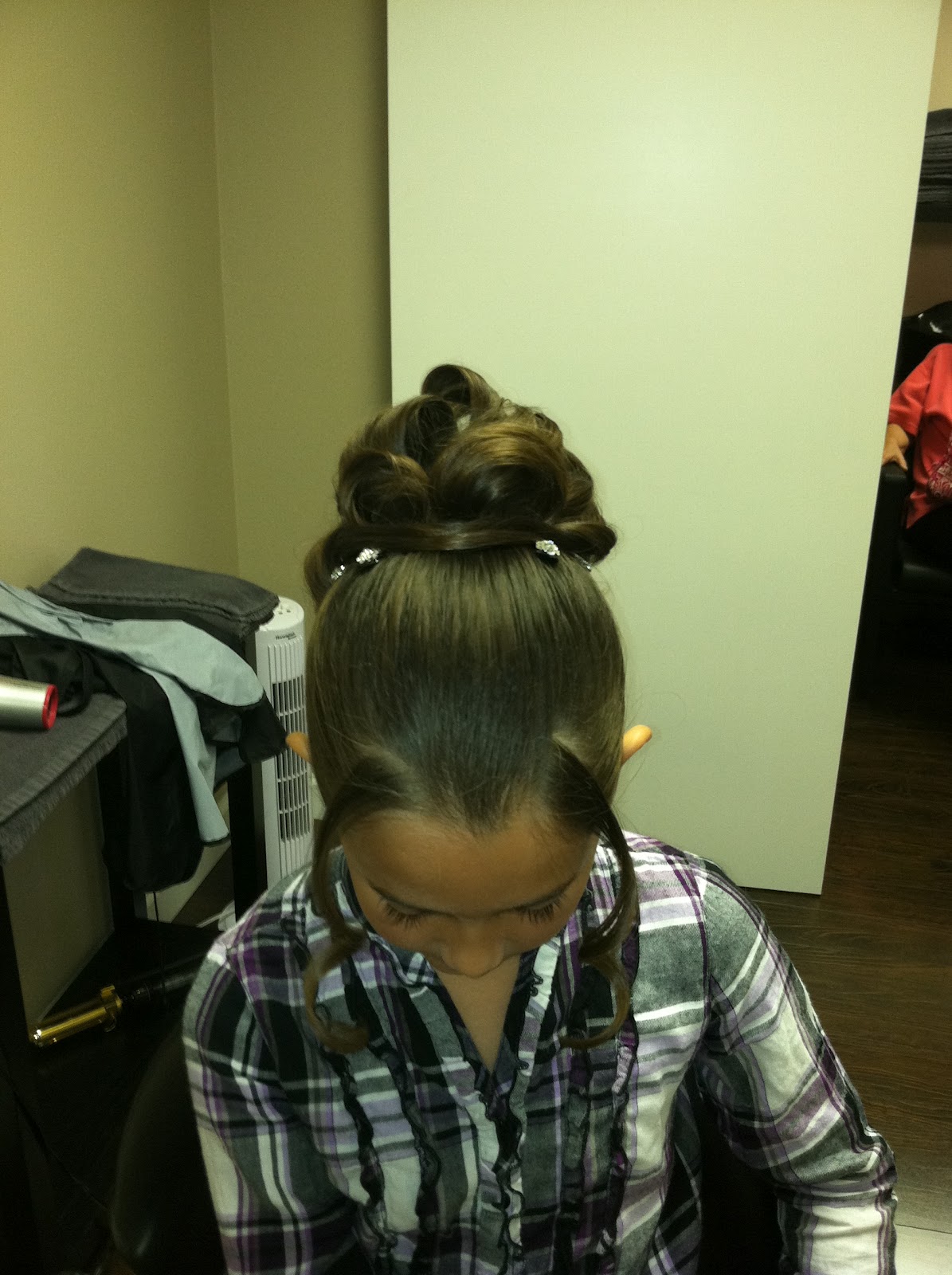 Kelly M Harmsen Owner Of Bossa Nova Hair Art Salon Daddy