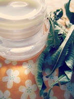 Crema facial calmante y revitalizante con flores de Bach