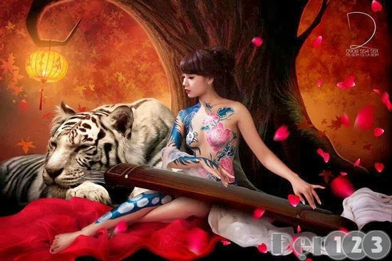 Nữ sinh 9x khỏa thân chụp ảnh cosplay. Nữ sinh 9x khỏa thân chụp ảnh cosplay.