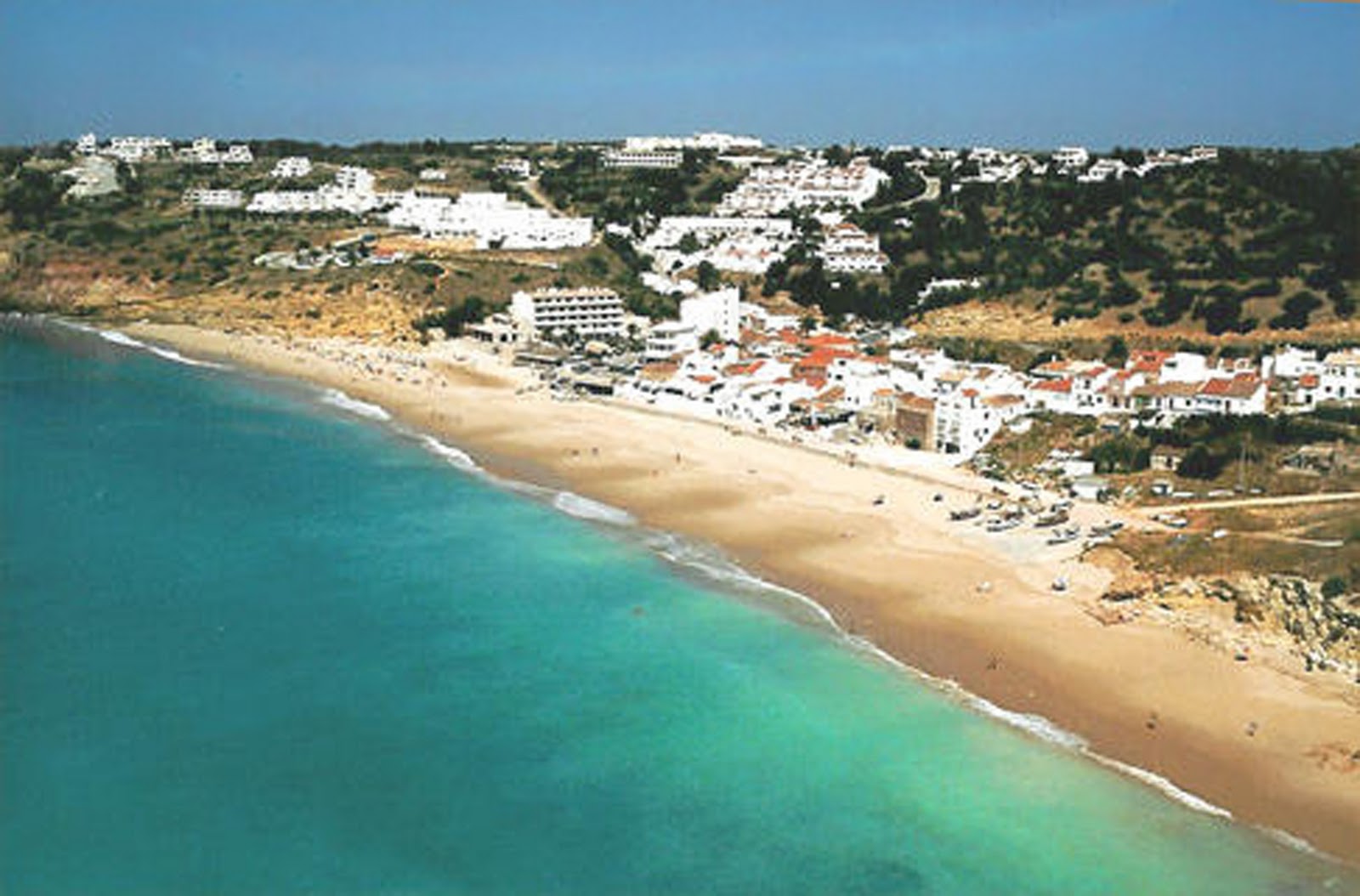 Budens Freguesia Praia da Salema (vista aérea)