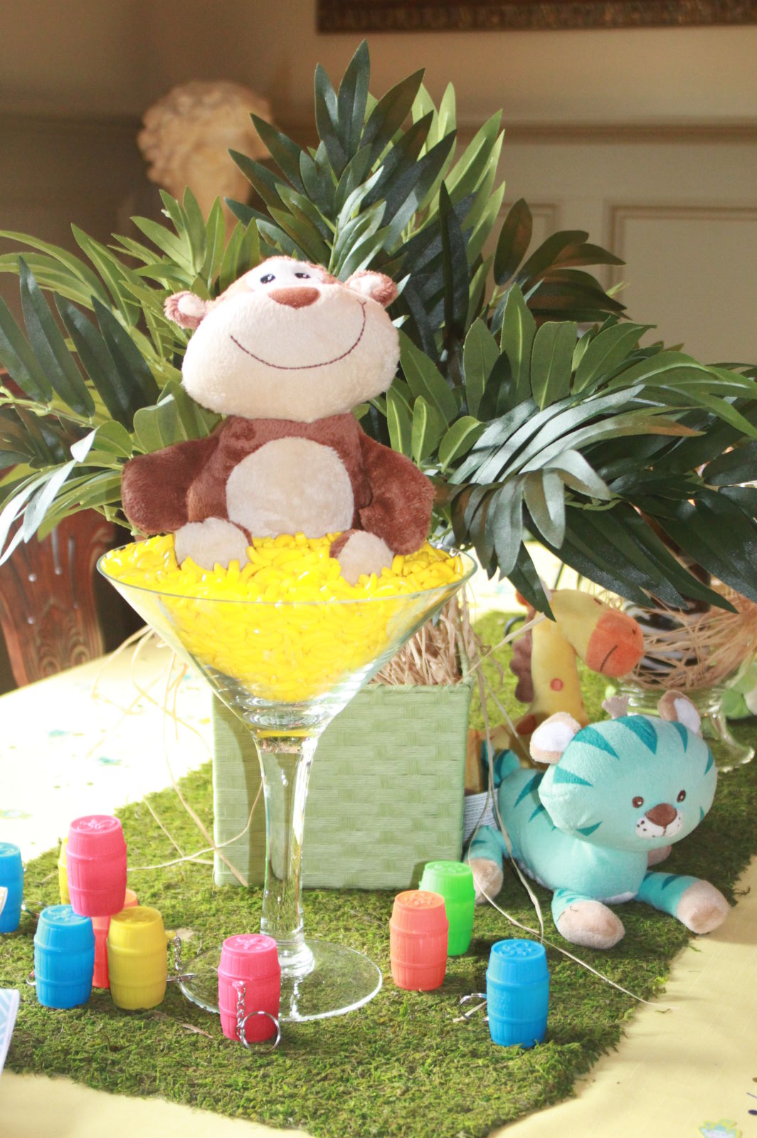 stuffed animal centerpieces on Pinterest Centerpieces, Stuffed