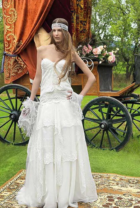 Posted by Admin Labels embroidered wedding dresses 2012 halter Spanish 