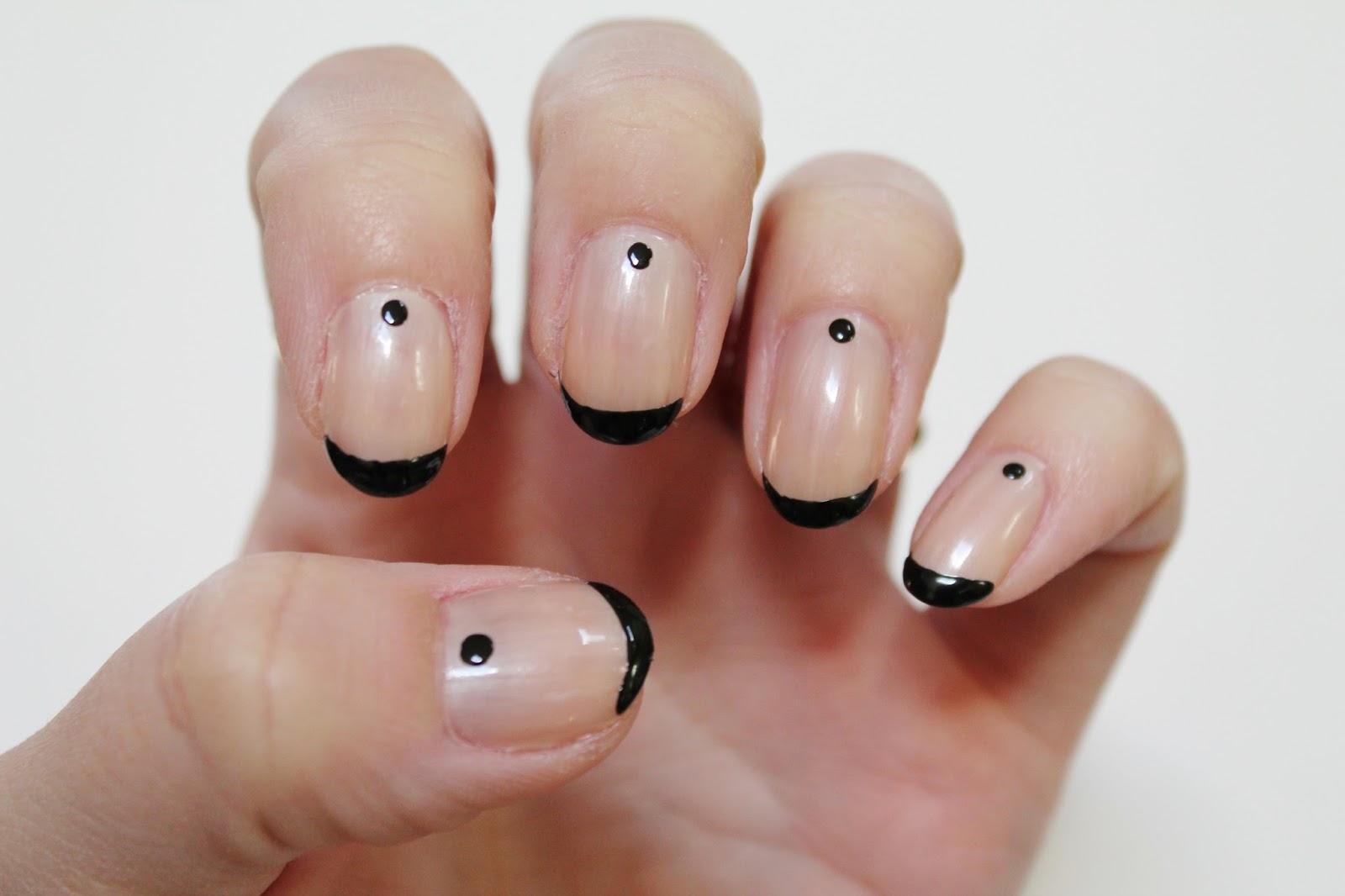 Simple and Minimalist White Nail Art Designs - wide 9