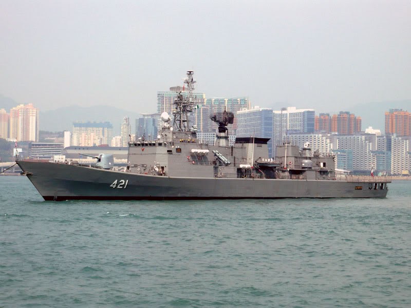 06 April 2011 HTMS Naresuan 421 frigates (photo : Militaryphotos)