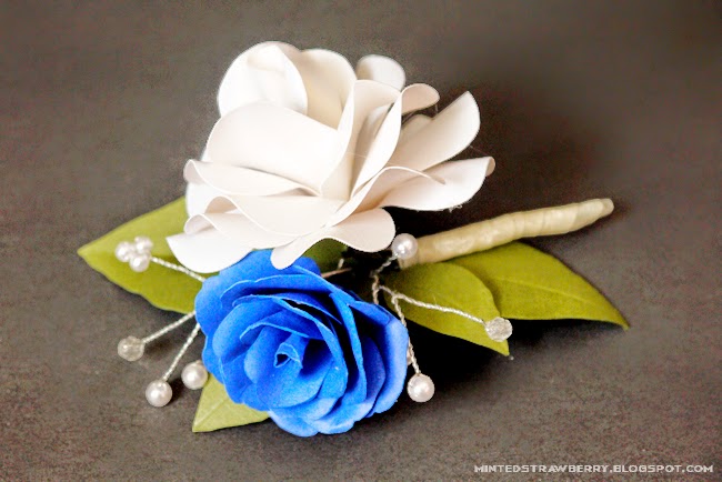 DIY Paper Flower Corsages @ mintedstrawberry.blogspot.com #DIYwedding #DIYaccessory #DIYcorsage #weddingaccessories #prom #paperflowers #paperroses