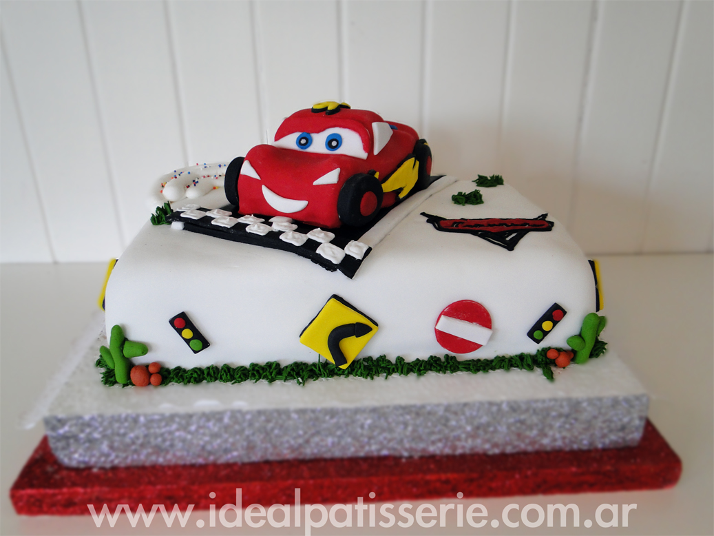 tortas decoradas y ambientaciones con globos: FIESTA DE CARS